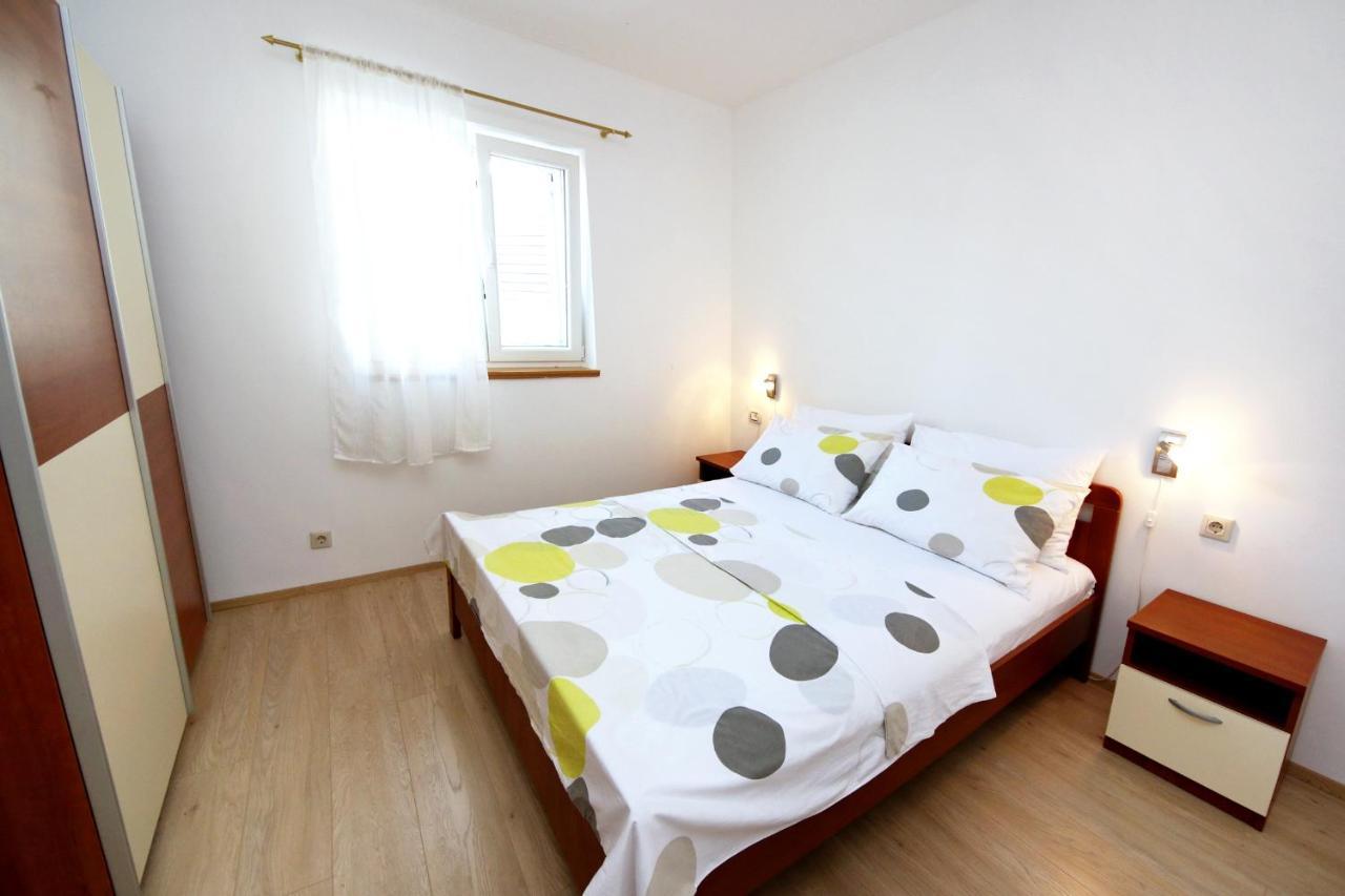 Apartments By The Sea Zaboric, Sibenik - 468 Exterior foto